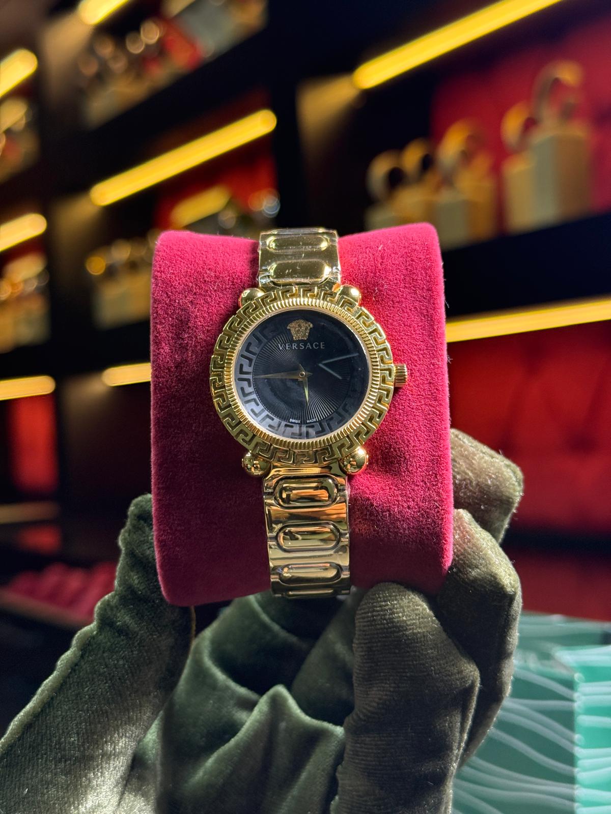 VERSACE